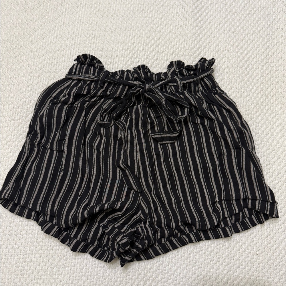 Flowy tie waist shorts